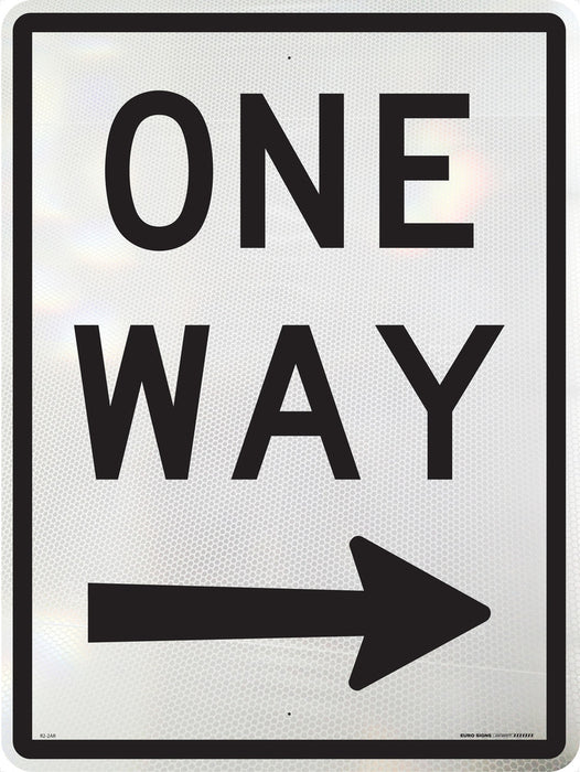 Sign ONE WAY -> Right Arrow Class1 Refelct. Blk/Wht - w450 x h800mm ALUM